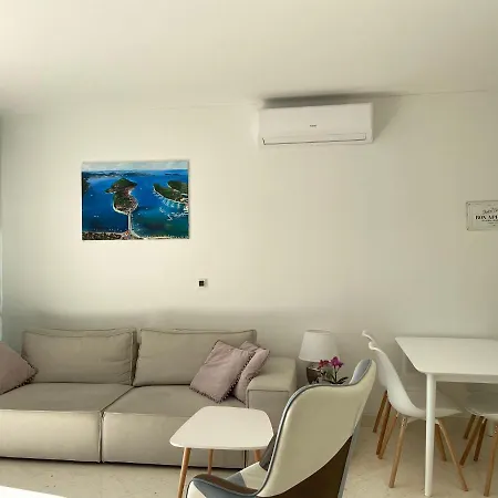 Deer Rogoznica (Sibenik-Knin)